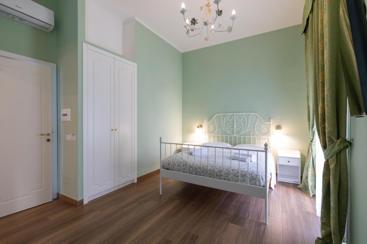 Palazzo Del Principe San Severo 3 Bedrooms & Terrace! เนเปิลส์ ภายนอก รูปภาพ