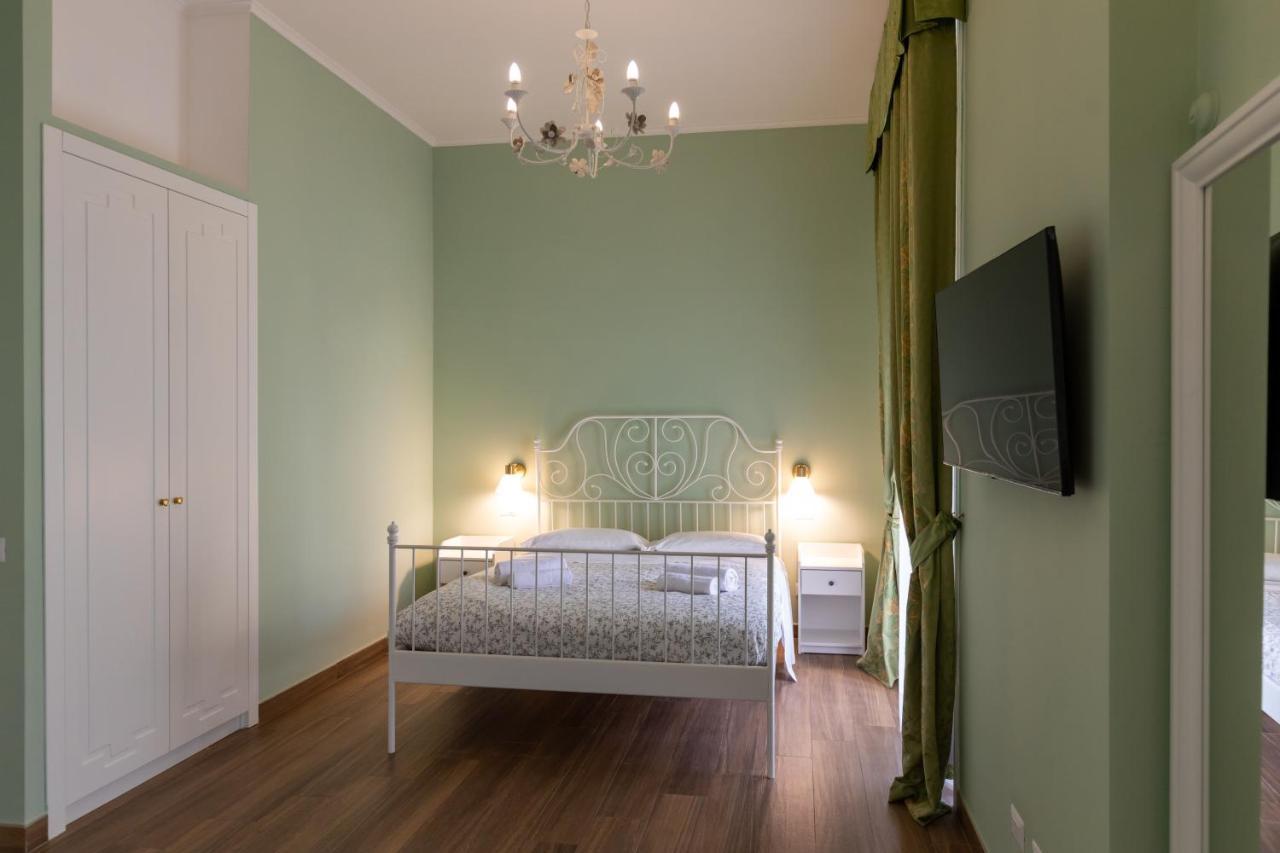 Palazzo Del Principe San Severo 3 Bedrooms & Terrace! เนเปิลส์ ภายนอก รูปภาพ