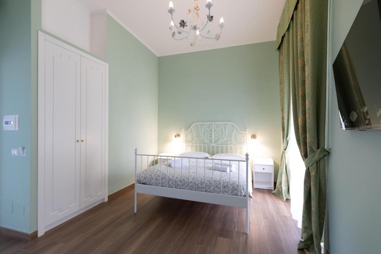 Palazzo Del Principe San Severo 3 Bedrooms & Terrace! เนเปิลส์ ภายนอก รูปภาพ