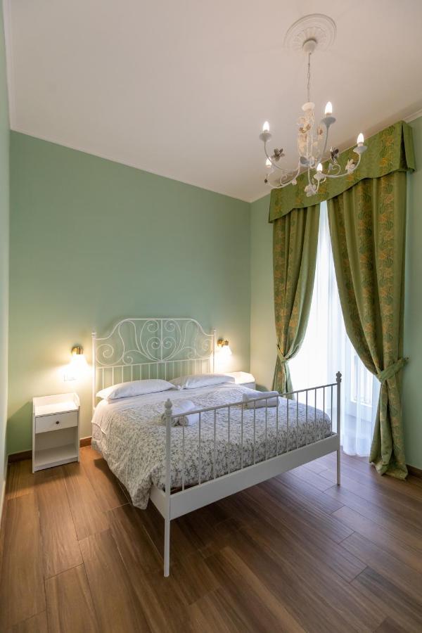 Palazzo Del Principe San Severo 3 Bedrooms & Terrace! เนเปิลส์ ภายนอก รูปภาพ