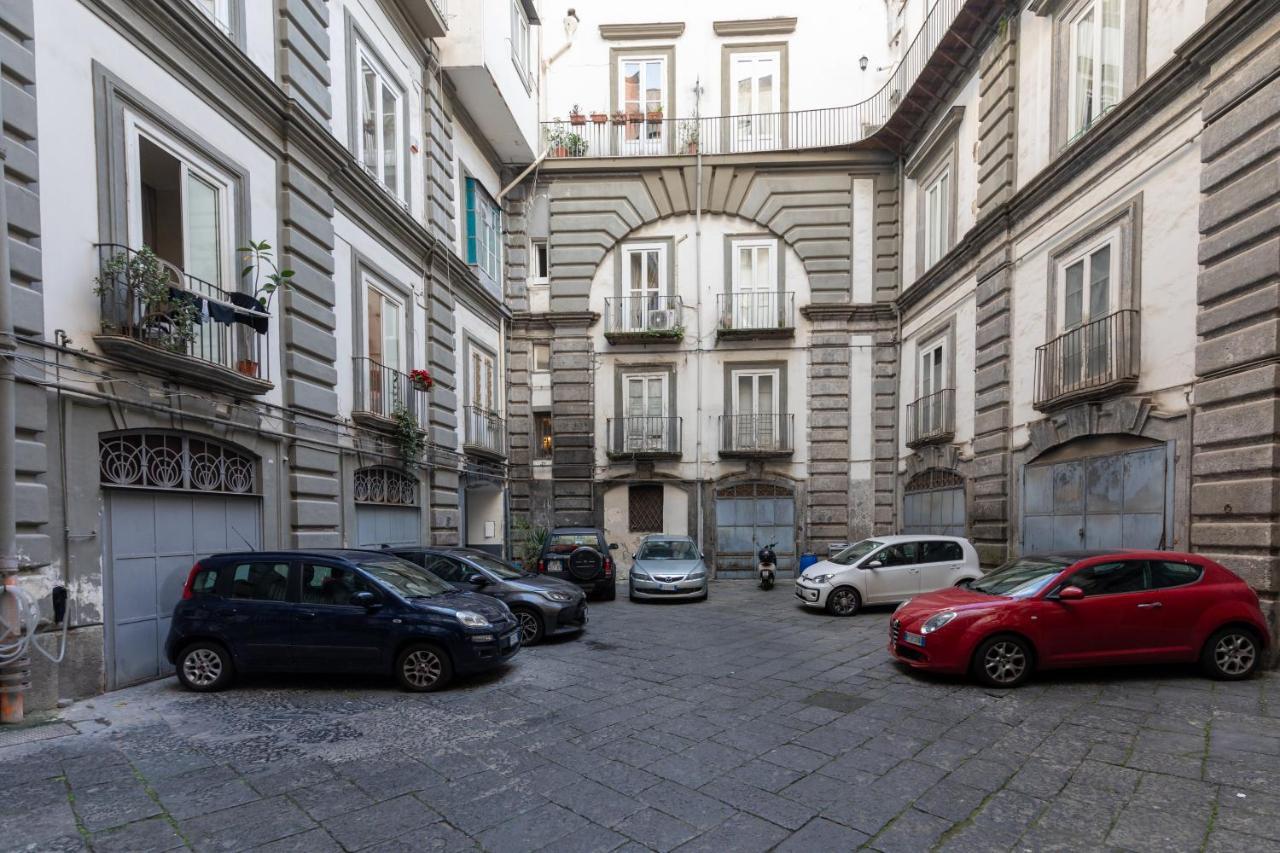 Palazzo Del Principe San Severo 3 Bedrooms & Terrace! เนเปิลส์ ภายนอก รูปภาพ