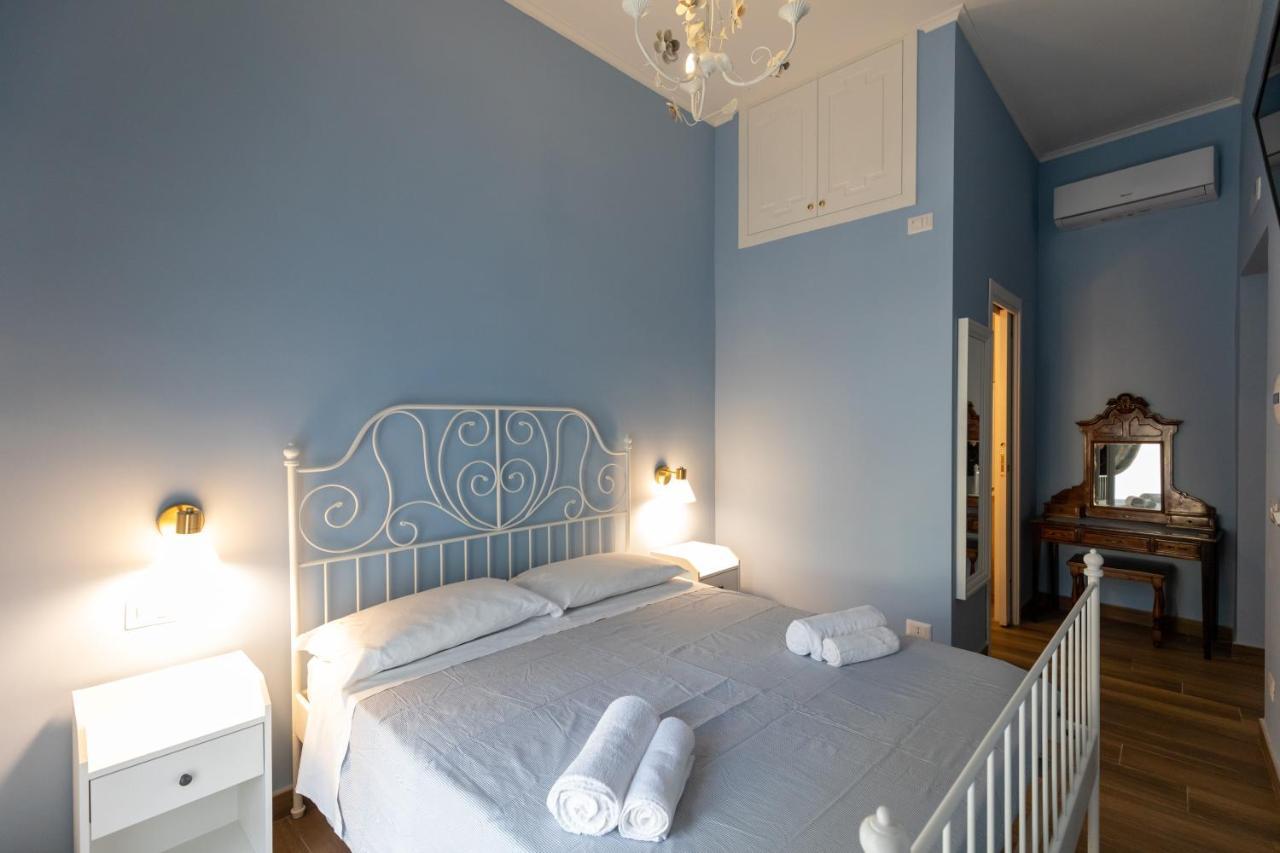 Palazzo Del Principe San Severo 3 Bedrooms & Terrace! เนเปิลส์ ภายนอก รูปภาพ